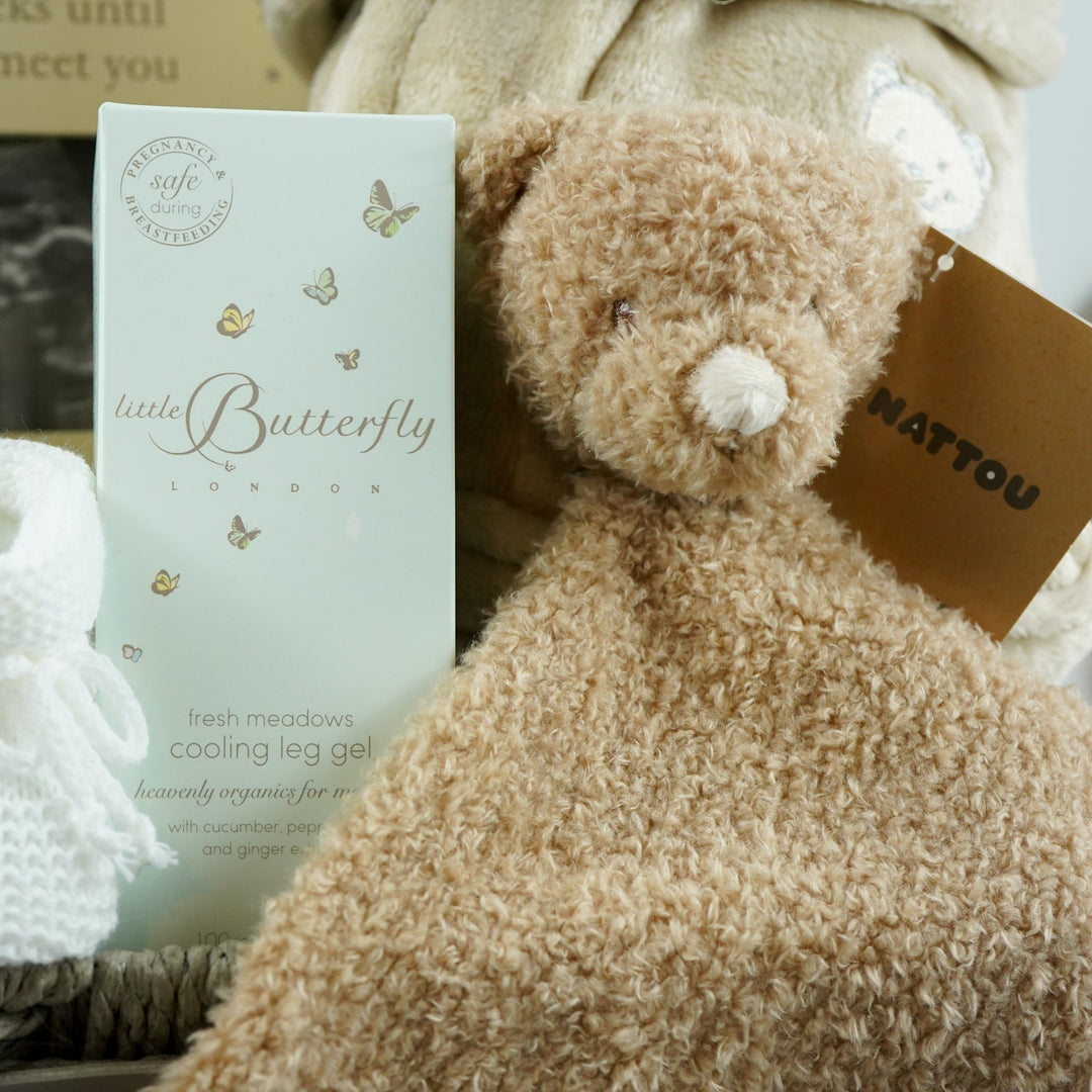 Pregnancy Teddy Bear Neutral Baby Hamper Basket, Aden & Anais Dream Baby Blanket, Baby Dressing Gown, baby scan frame, baby milestone cards m, white booties