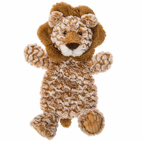 Baby lion lovey for a baby