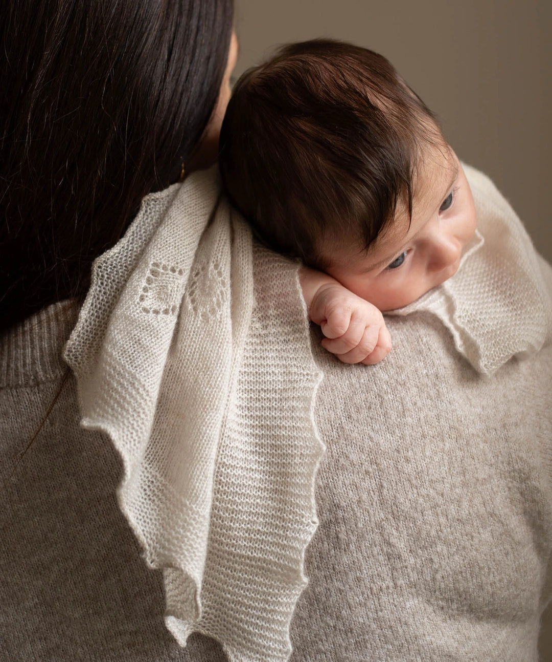G.H.Hurt & Son X Avery Row Cashmere Shawl Gift Set