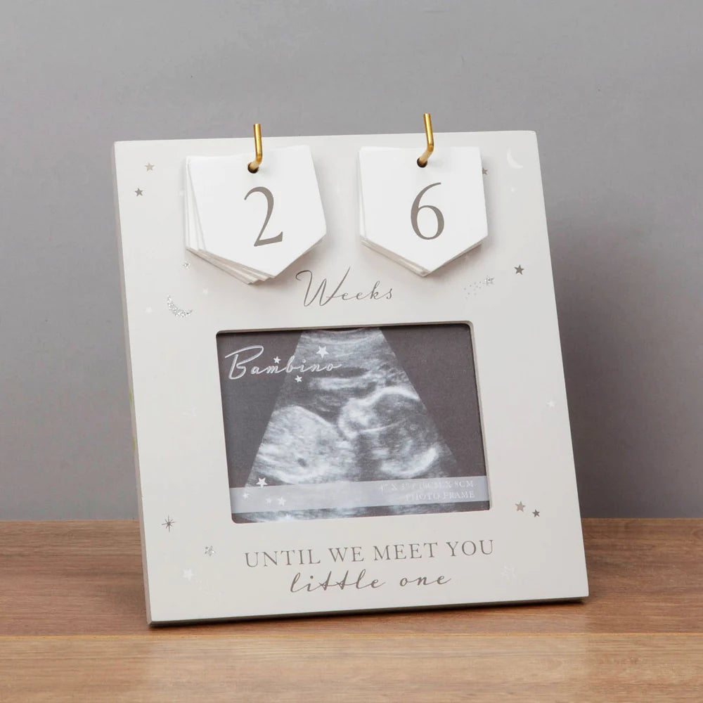 Pregnancy countdown frame with changeable numbers 