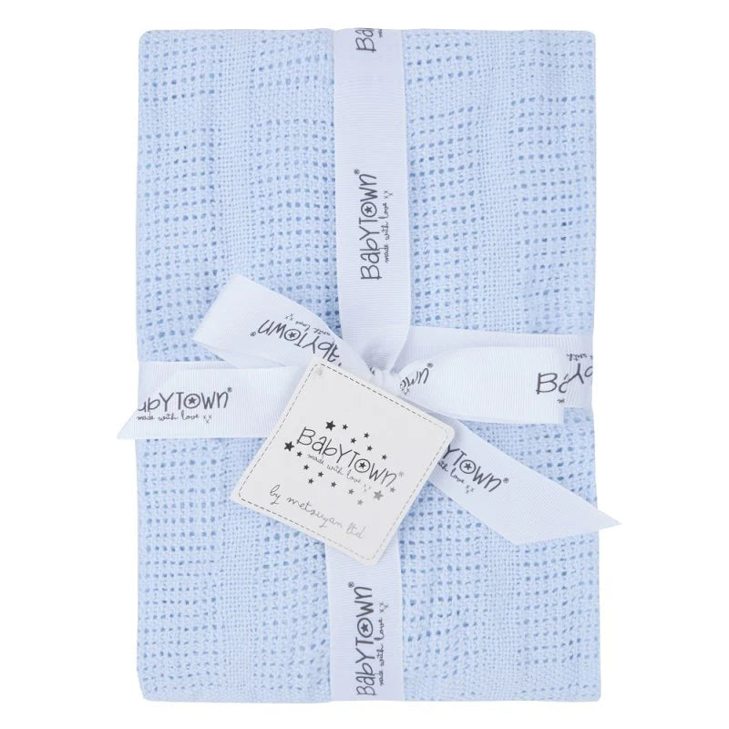 Blue cellular baby blanket