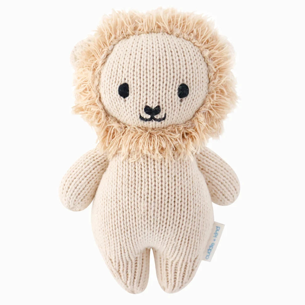 hand knitted lion soft toy