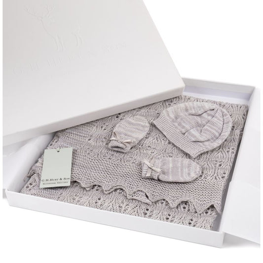 Baby hat, shawl and mittens in luxurious paw wool in a presentation box